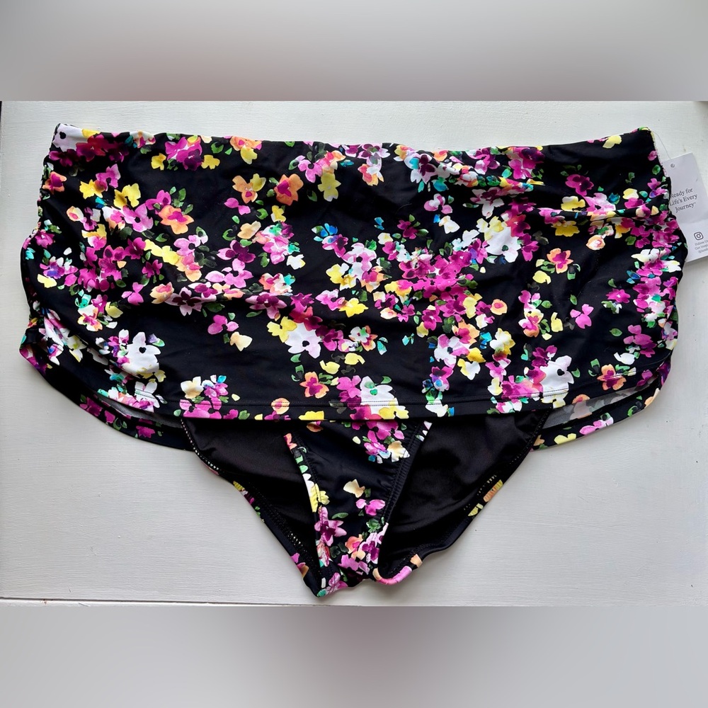 Lands End XL Swim Bottom Skort Black Pink Floral Print Ruching Modest NWOT